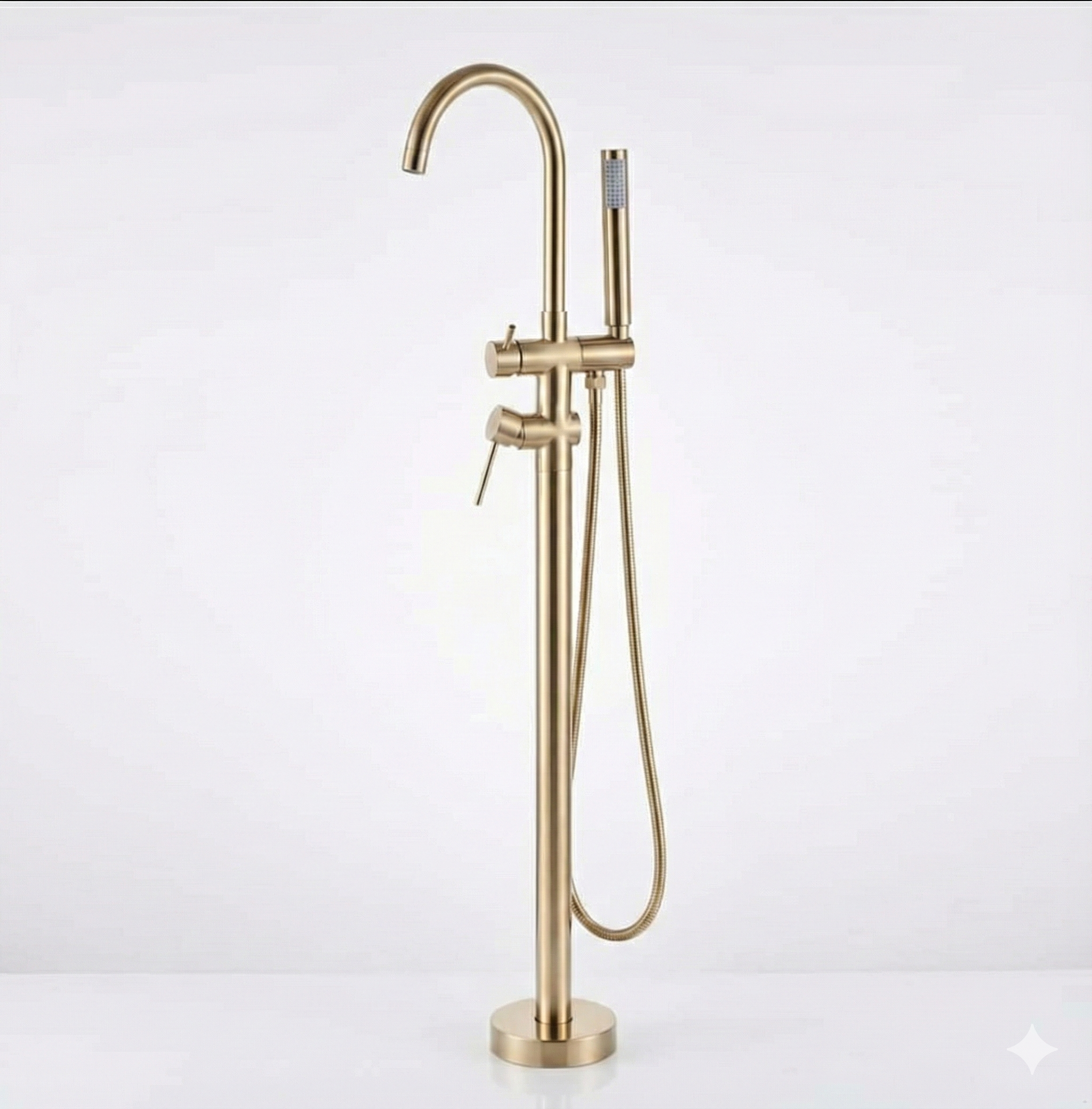 ברז אופנתי פרי סטנדינג יוקרתי לאמבטיה מונחת מילוי + מזלף יד | זהב מוברש | מק"ט 385