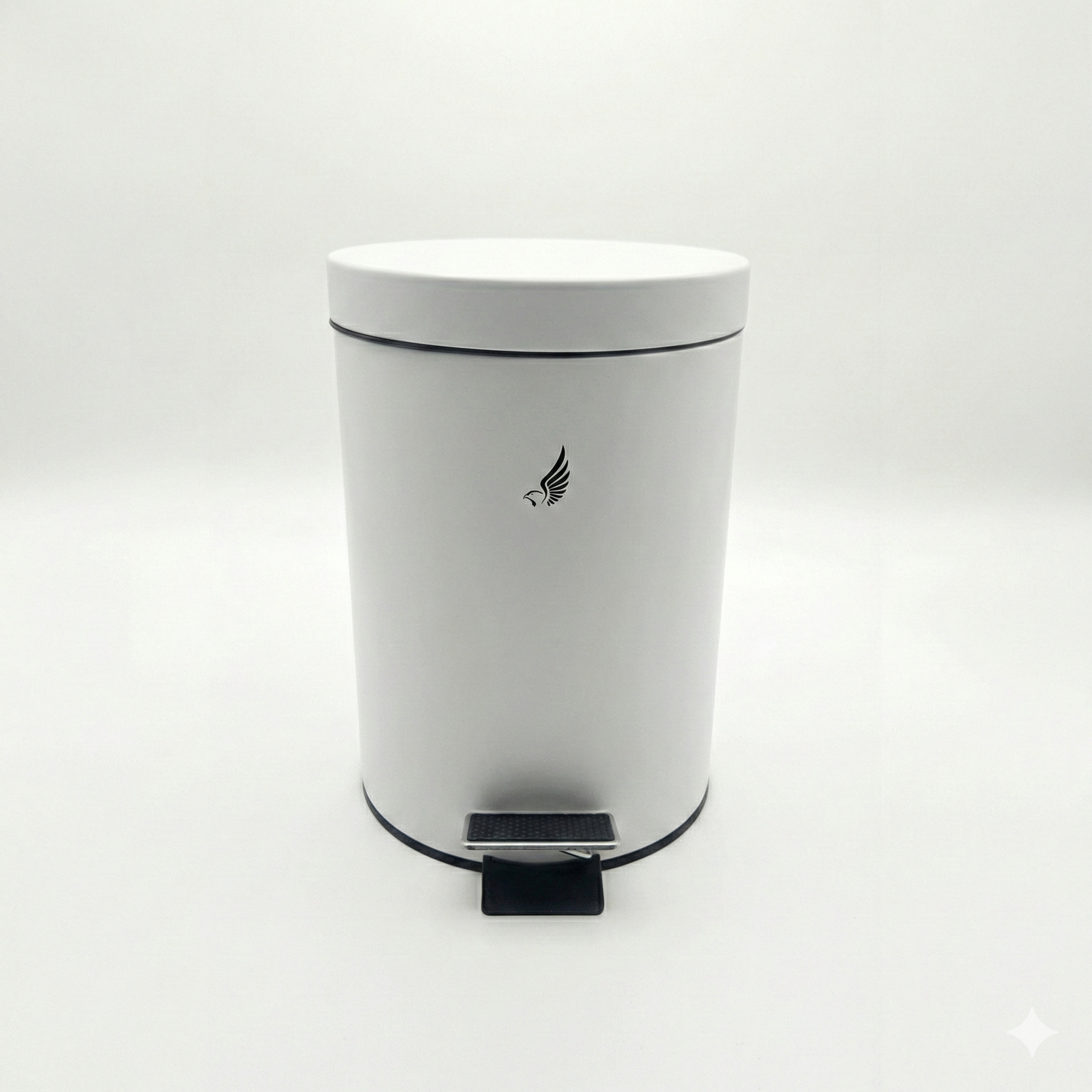 פח אשפה מודרני לשירותים ולאמבטיה | 3 ליטר | לבן מט | מק"ט 792/5